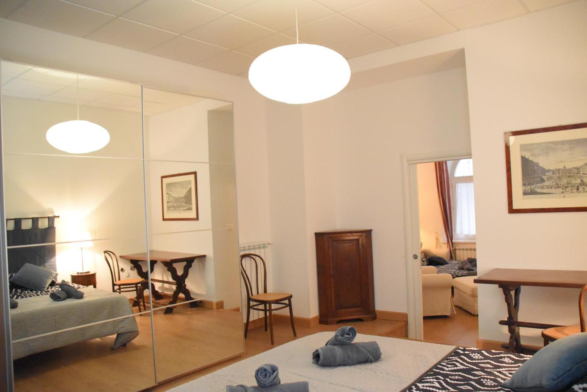 Loft With Private Parking Apartment Trieste Luaran gambar