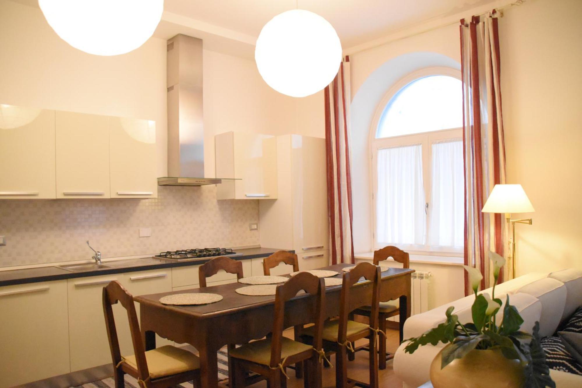 Loft With Private Parking Apartment Trieste Luaran gambar