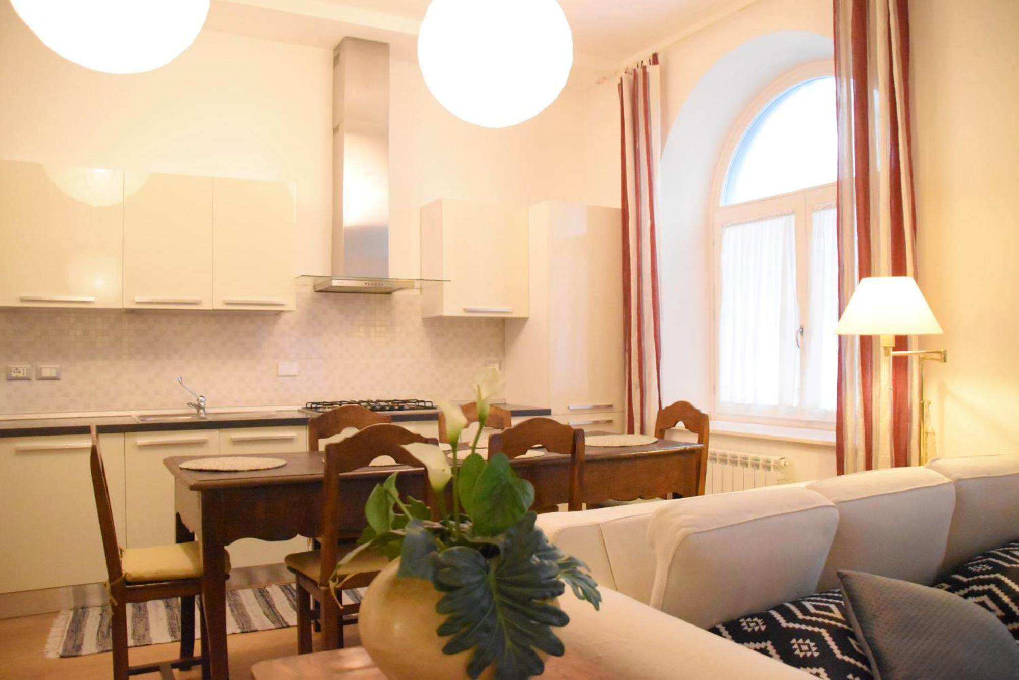 Loft With Private Parking Apartment Trieste Luaran gambar
