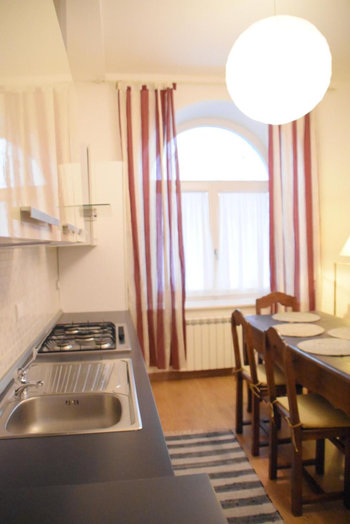 Loft With Private Parking Apartment Trieste Luaran gambar