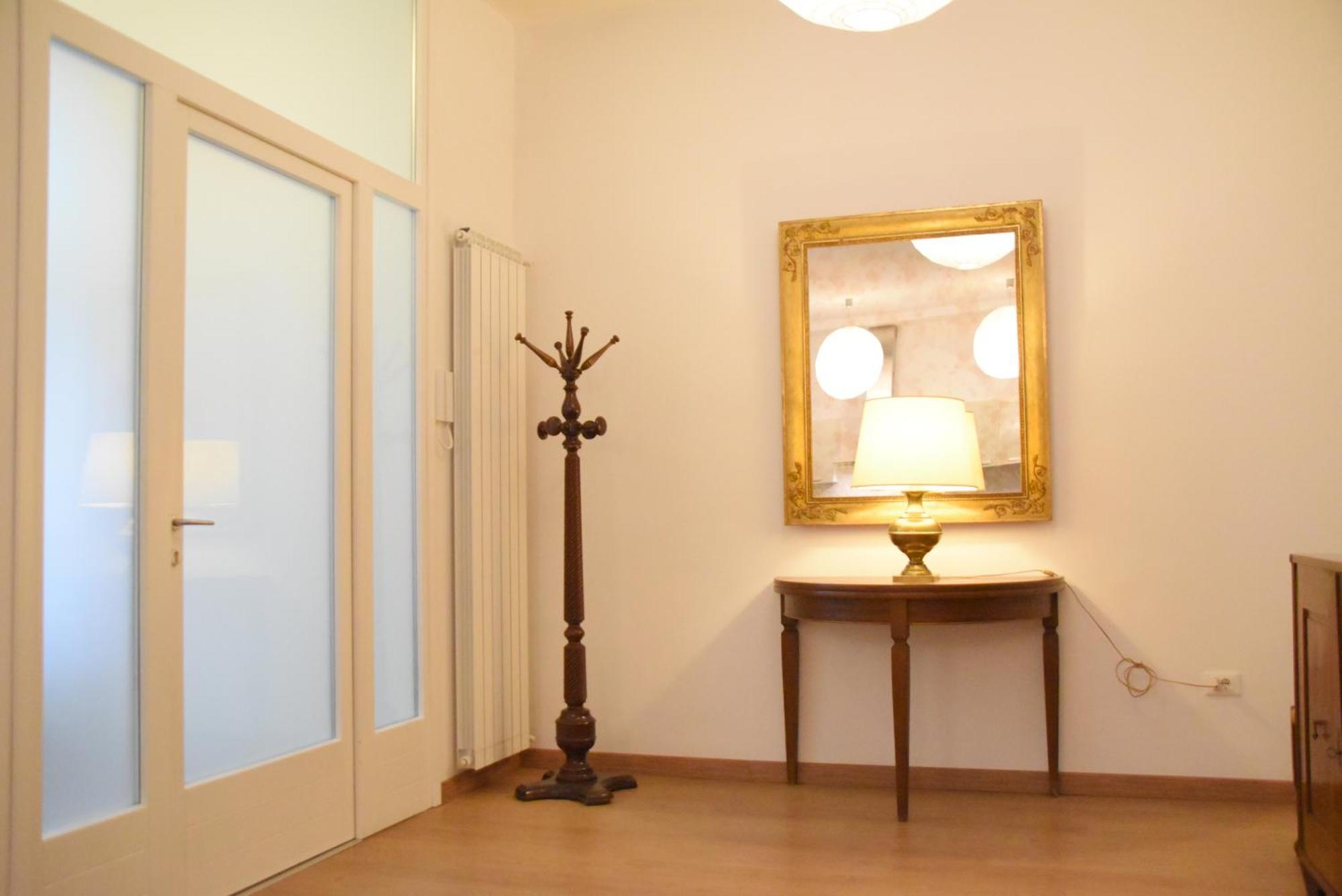 Loft With Private Parking Apartment Trieste Luaran gambar
