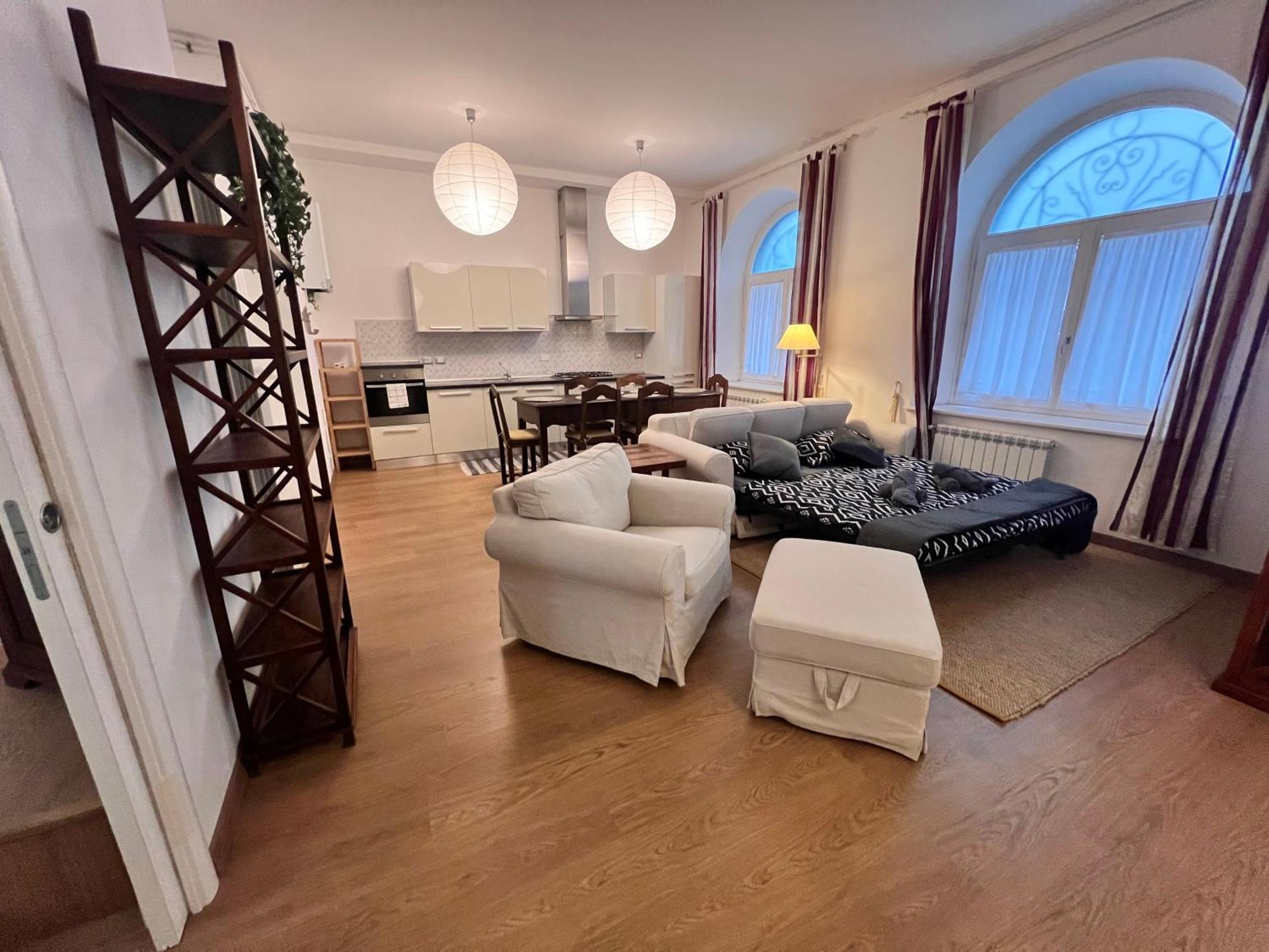 Loft With Private Parking Apartment Trieste Luaran gambar